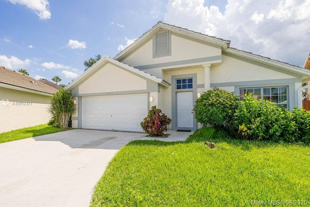 Wellington, FL 33414,2002 Lake Breeze Ct