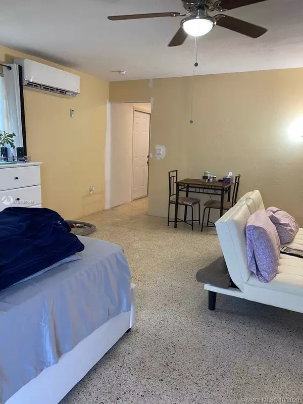 Miami, FL 33147,3232 NW 102nd St