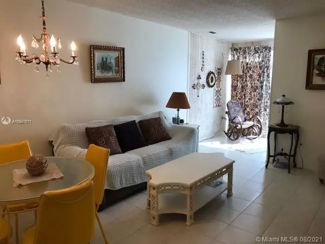 200 177th Dr #404, Sunny Isles Beach, FL 33160