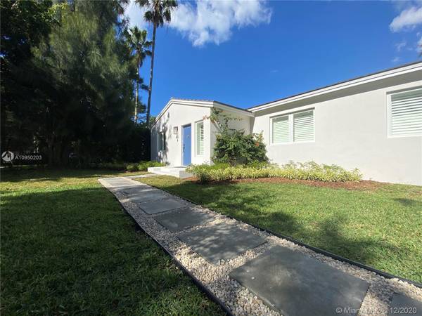 425 Vilabella Ave, Coral Gables, FL 33146