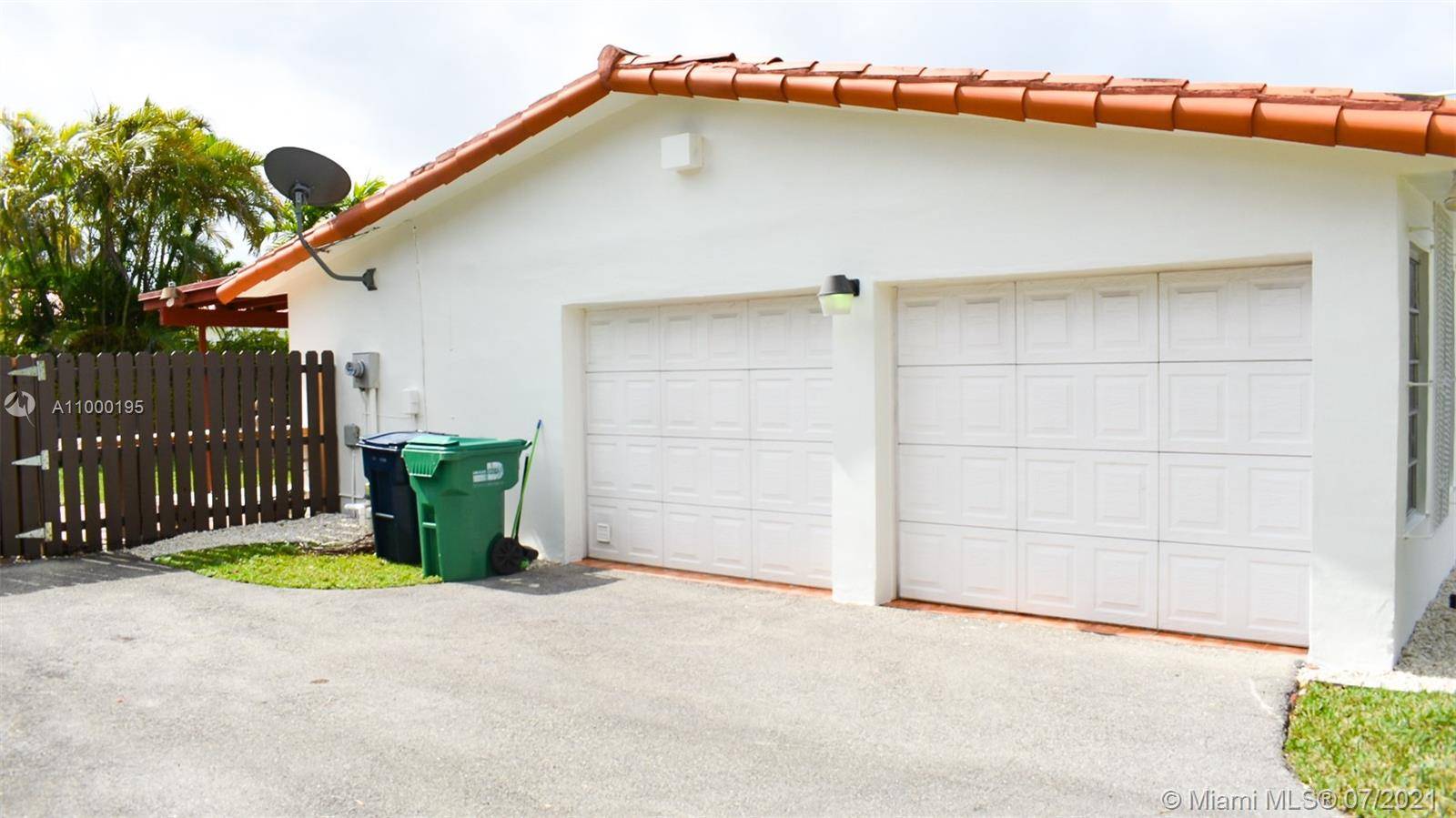 Miami, FL 33165,8720 SW 54th St