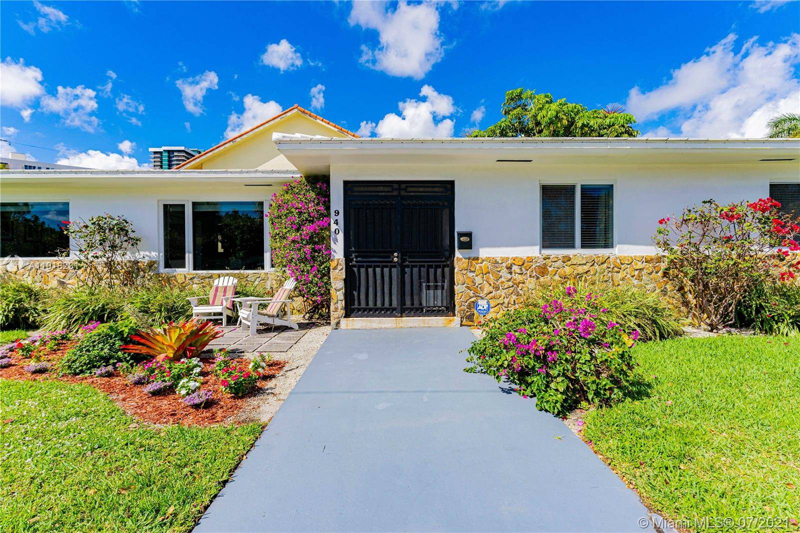 940 NE 71st St, Miami, FL 33138