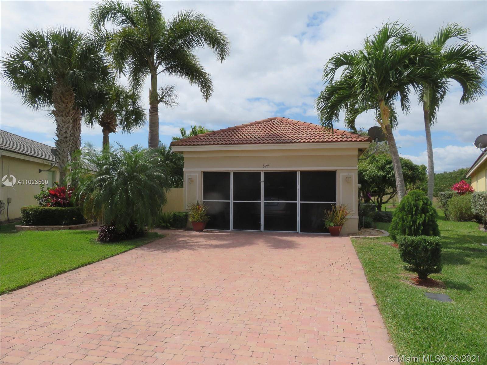 829 NW Rutherford Ct, Port St. Lucie, FL 34983