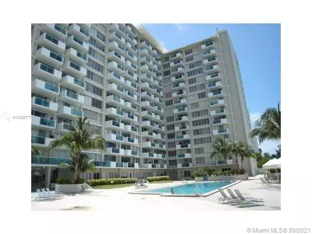 Miami Beach, FL 33139,1000 West Ave #921