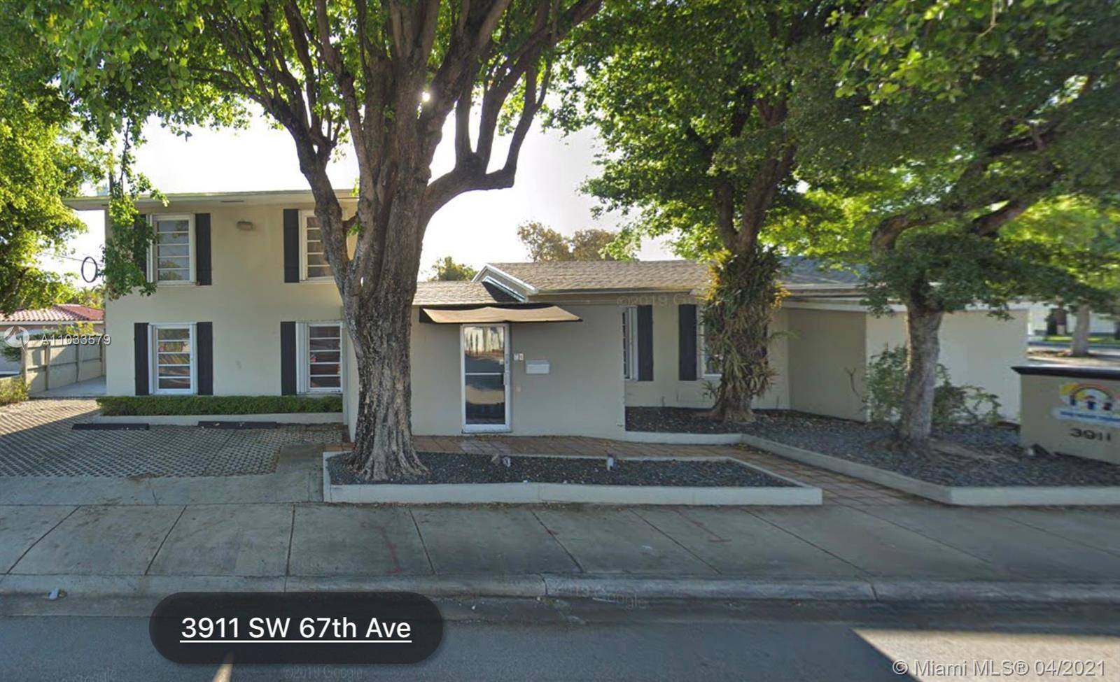 3911 SW 67th Ave, Miami, FL 33155