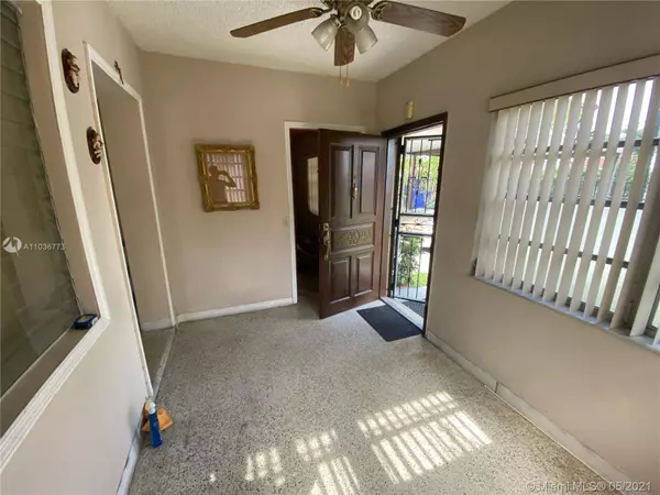 Miami, FL 33145,2975 SW 15th St