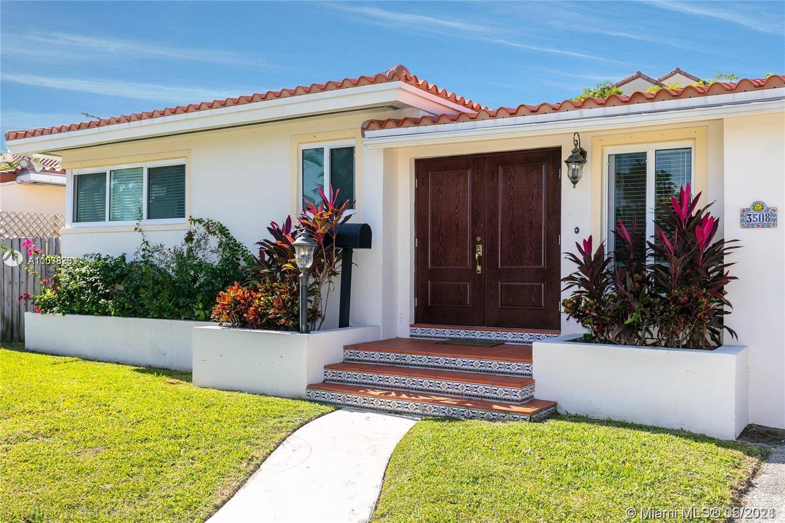 3508 Crystal View Ct, Coconut Grove, FL 33133