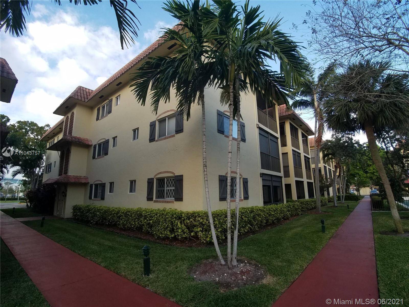 259 S Cypress Rd #502, Pompano Beach, FL 33060