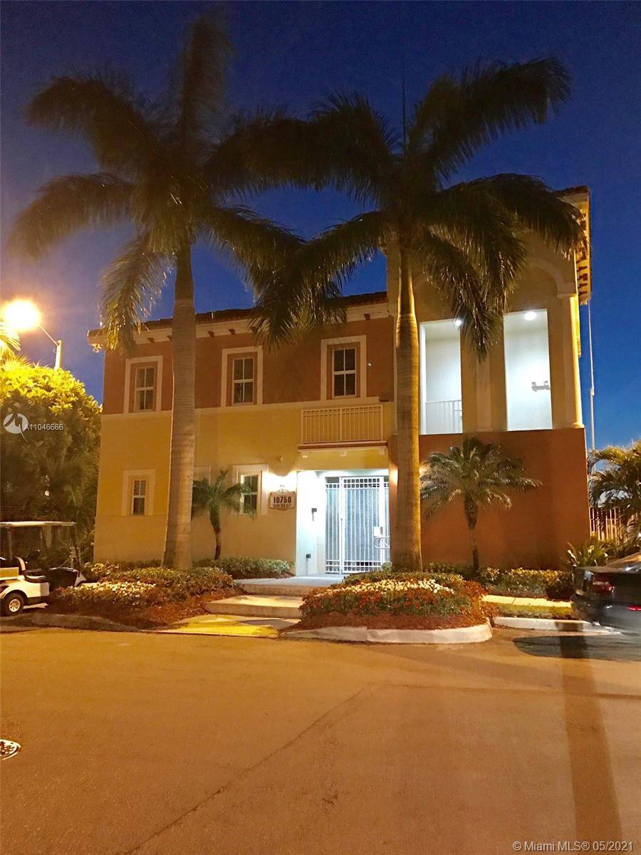 Doral, FL 33178,10885 NW 89th Ter #105