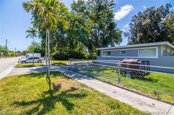 North Miami Beach, FL 33169,14 NW 169th St