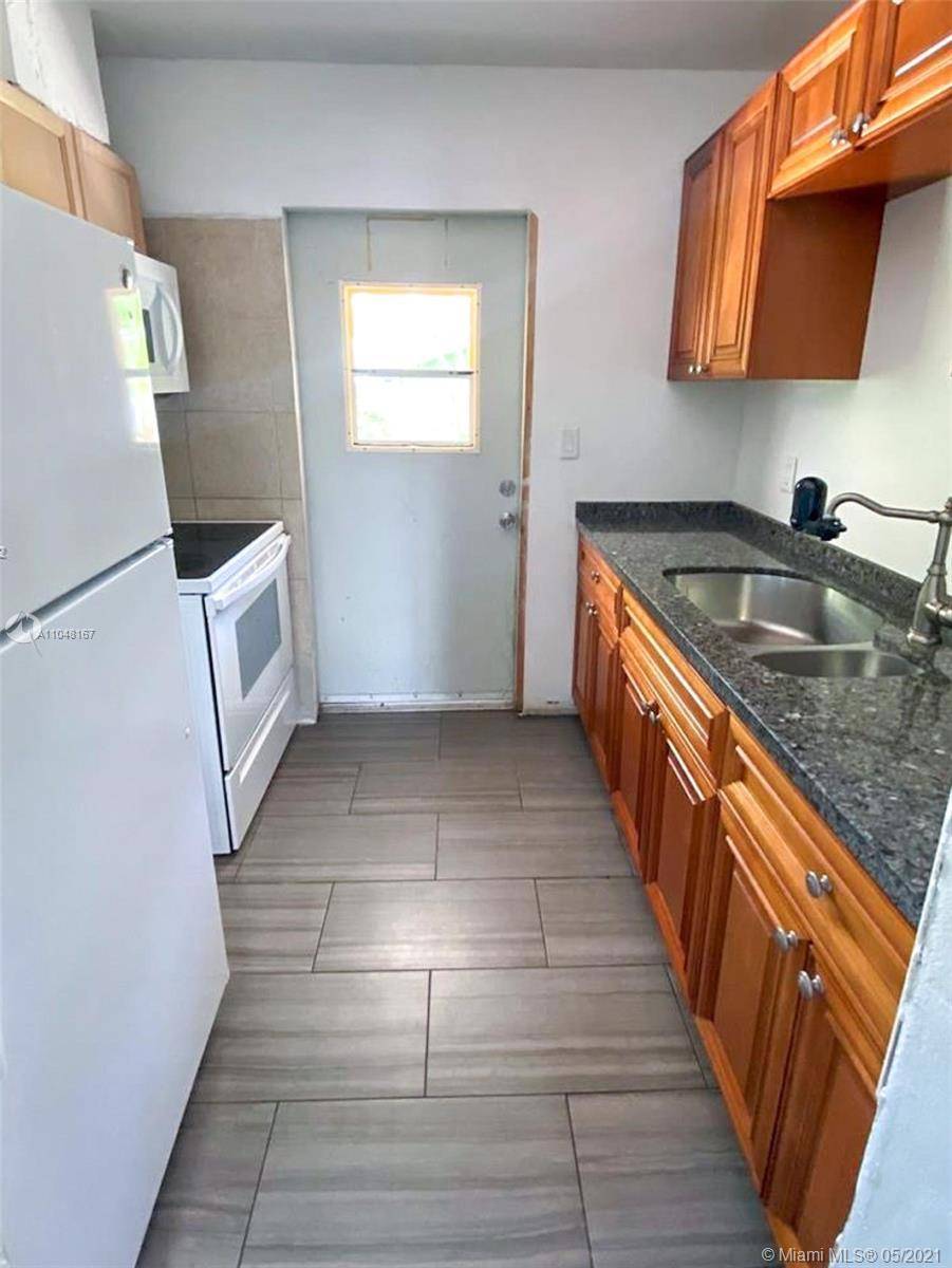 Pompano Beach, FL 33064,1849 NE 53rd Ct