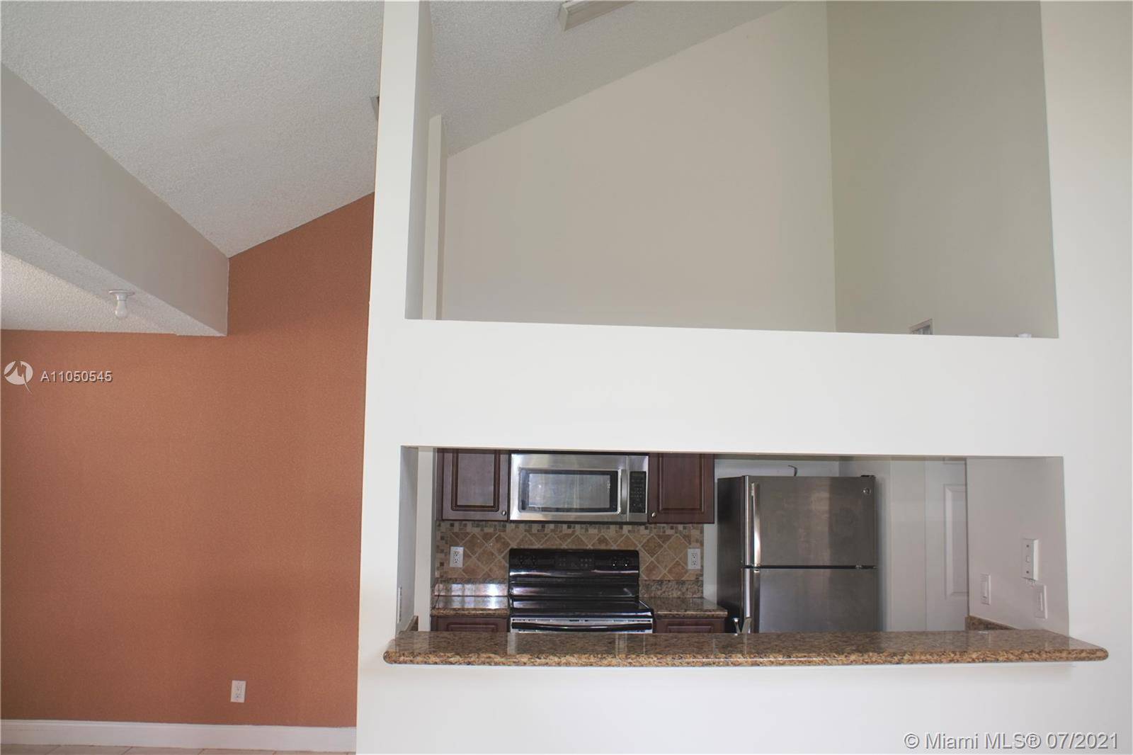 Miami, FL 33196,10521 SW 157th Pl #201