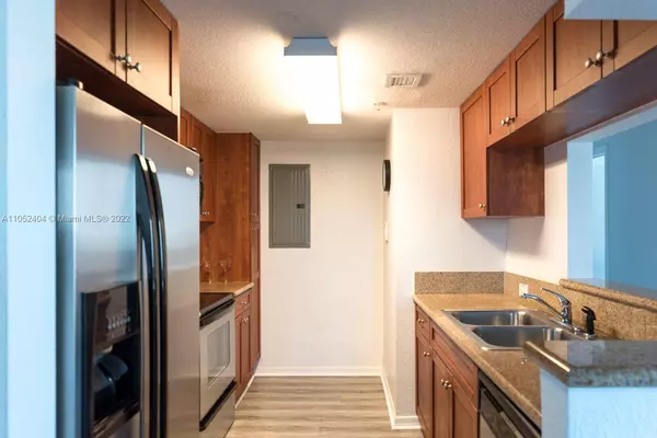 36 NW 6th Ave #509, Miami, FL 33128