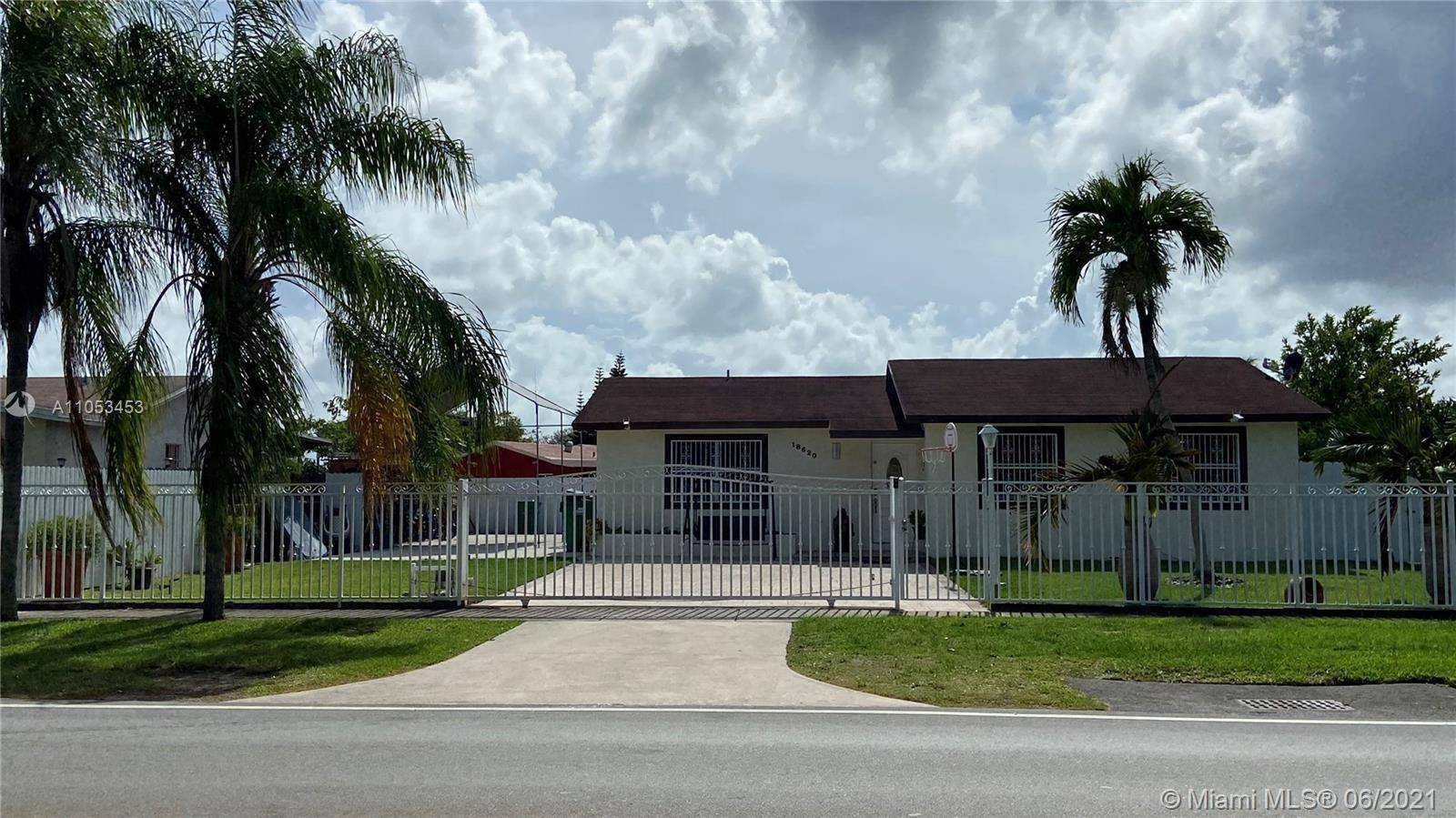 18620 SW 122nd Ave, Miami, FL 33177
