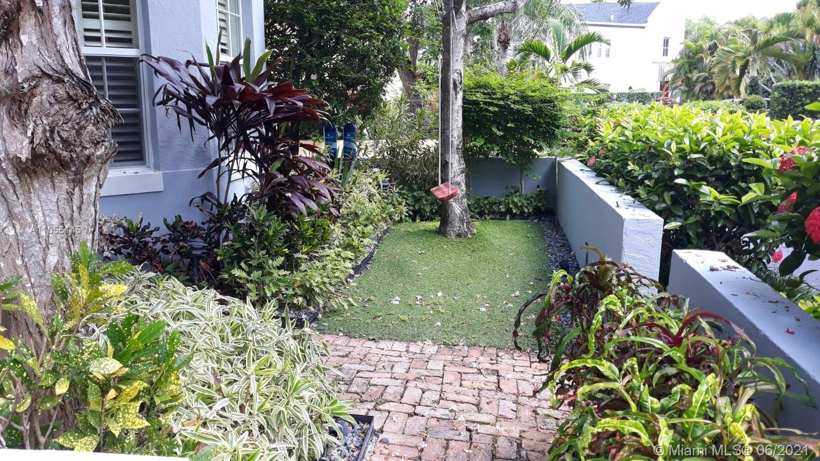 Miami, FL 33133,3146 Peachy St