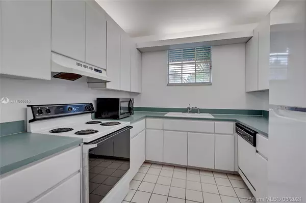 South Miami, FL 33143,5801 SW 74th Ter #14