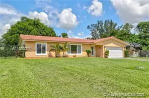 2851 SW 111th Ter, Davie, FL 33328