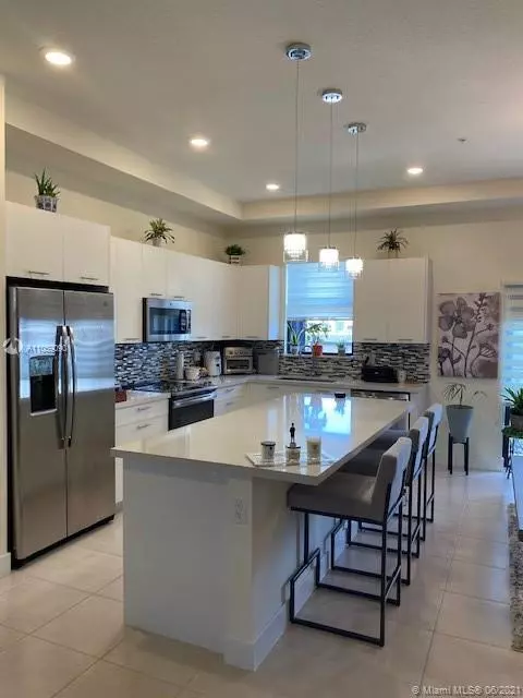 Doral, FL 33178,10407 NW 82nd St #34