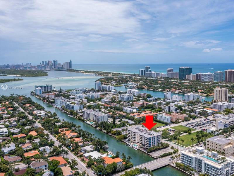 9660 W Bay Harbor Dr #4D, Bay Harbor Islands, FL 33154