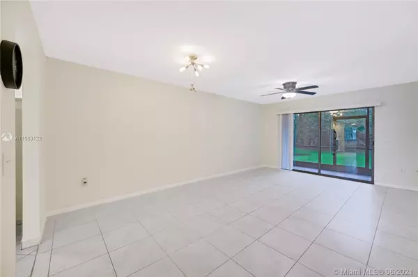 Pembroke Pines, FL 33027,900 SW 142nd Ave #110L