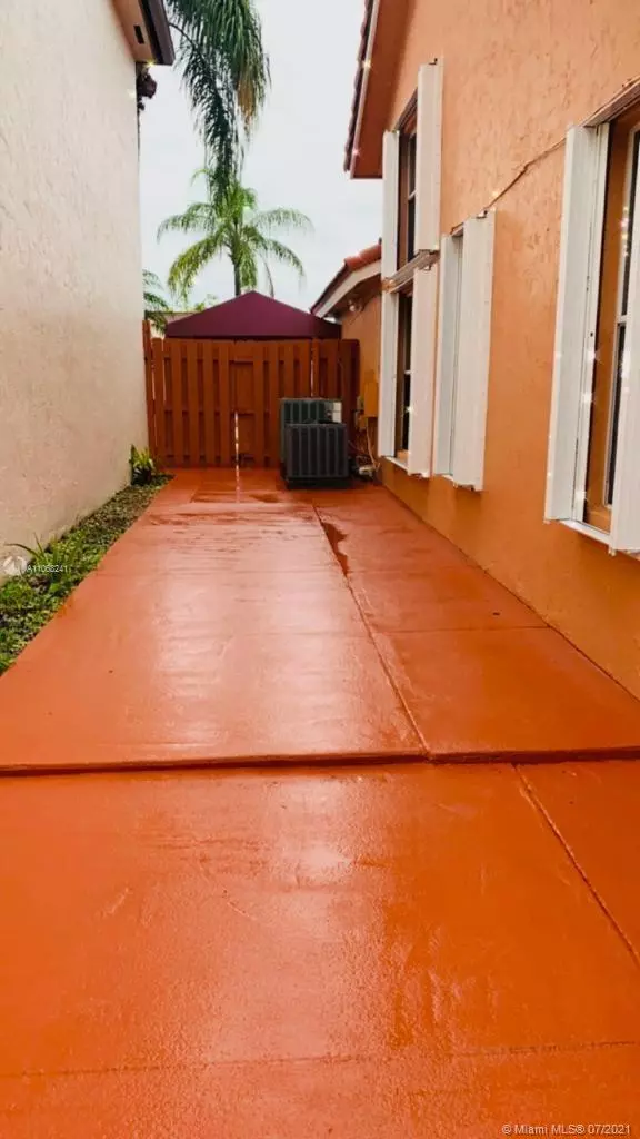 Miami, FL 33186,Address not disclosed