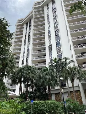 2000 Towerside Ter #309, Miami, FL 33138