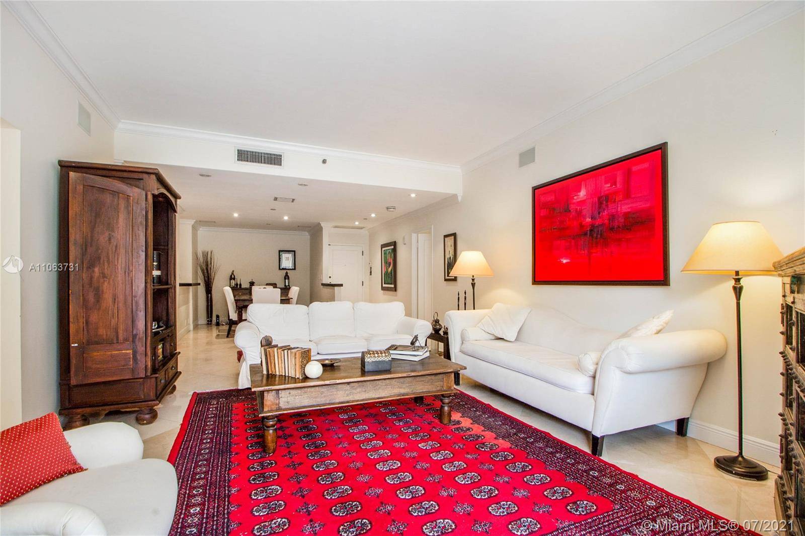 Key Biscayne, FL 33149,151 E Crandon Blvd #106