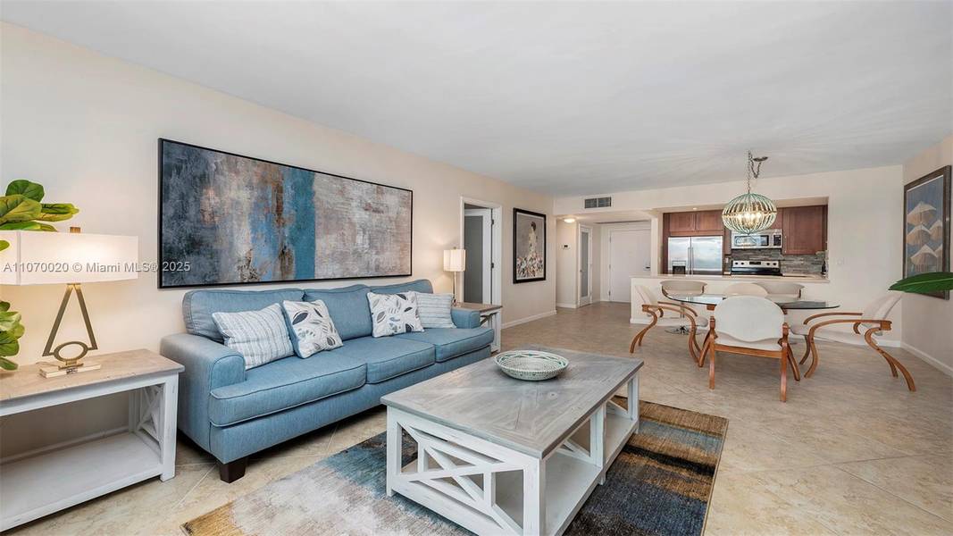 2301 Collins Ave #301, Miami Beach, FL 33139