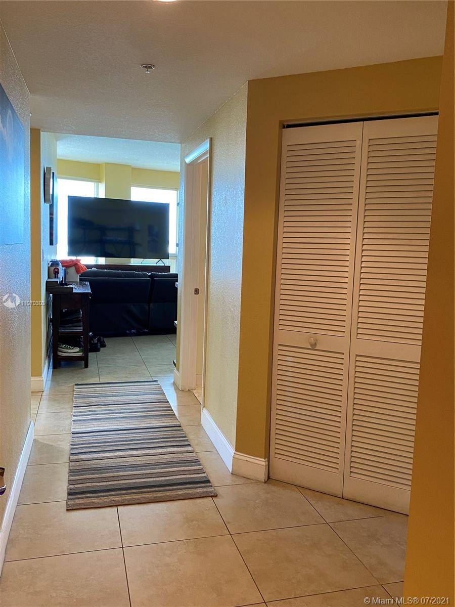 Miami, FL 33156,7270 N Kendall Dr #B603