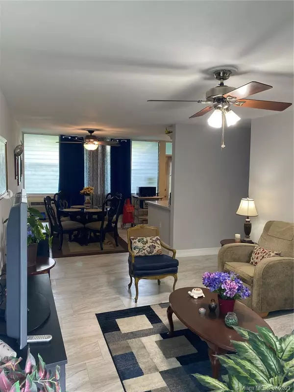 Bay Harbor Islands, FL 33154,1060 98th St #25