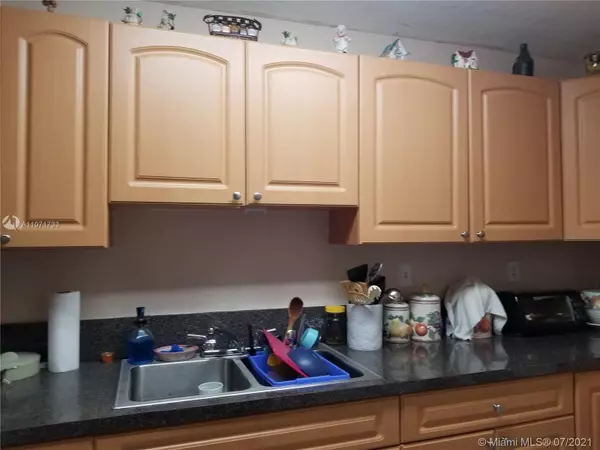 Hialeah Gardens, FL 33016,10000 NW 80th Ct #2112