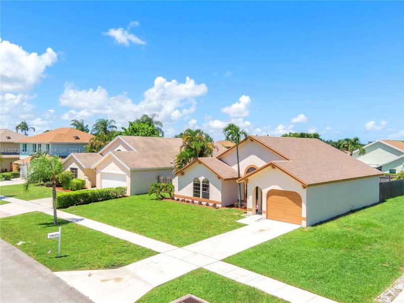 22510 Grouper Ct, Boca Raton, FL 33428