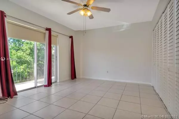 Miami, FL 33144,900 SW 84th Ave #310A