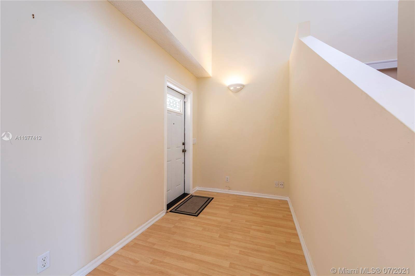 Coral Springs, FL 33071,9764 NW 1st Mnr