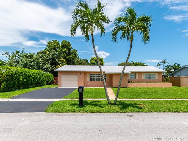 10411 NW 21st St, Pembroke Pines, FL 33026