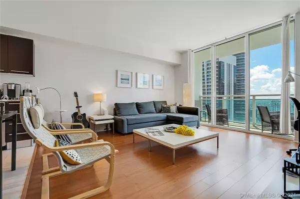 Miami, FL 33131,951 Brickell Ave #3909