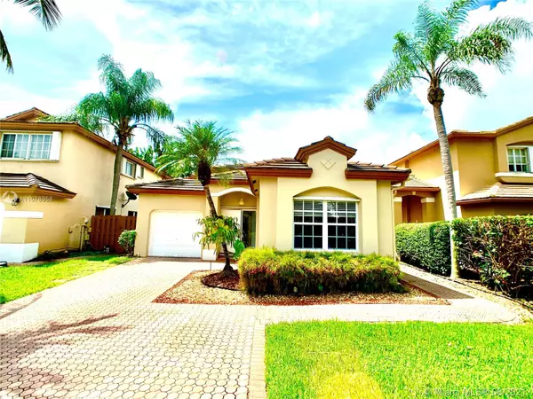 9962 NW 29th St, Doral, FL 33172