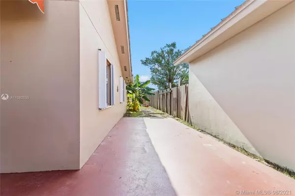 Miami, FL 33186,10221 SW 142nd Ct