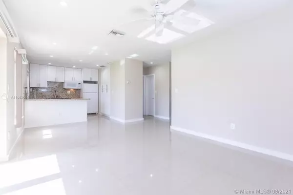 Miami, FL 33175,5407 SW 128th Ct #5407