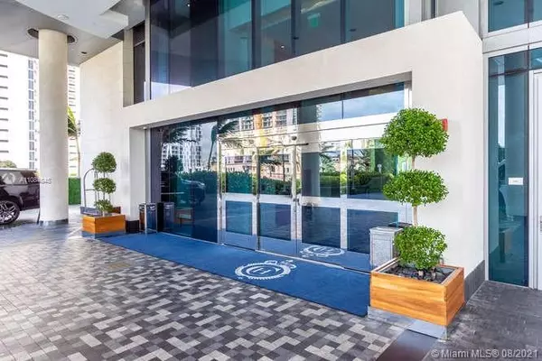 Sunny Isles Beach, FL 33160,17475 Collins Ave #1503