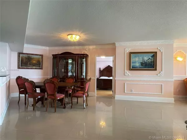 Sunny Isles Beach, FL 33160,16699 Collins Ave #3804