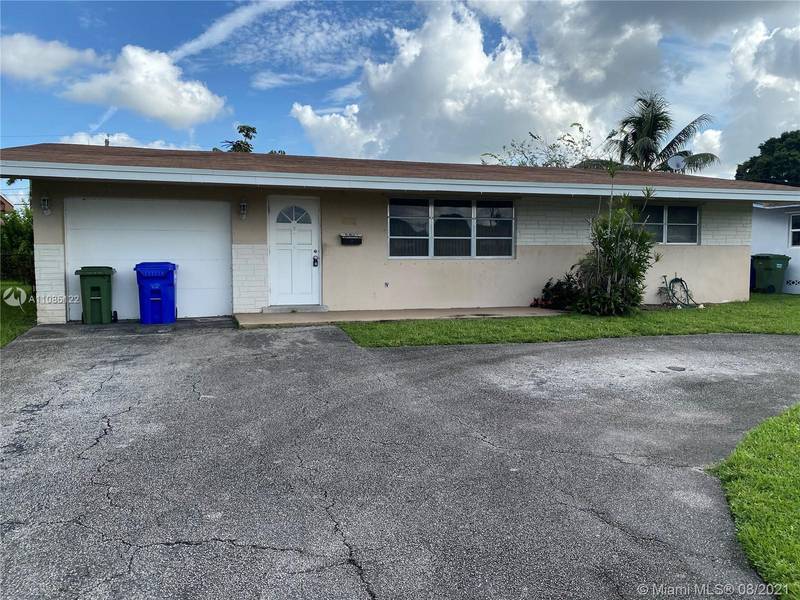 8811 NW 14th St, Pembroke Pines, FL 33024