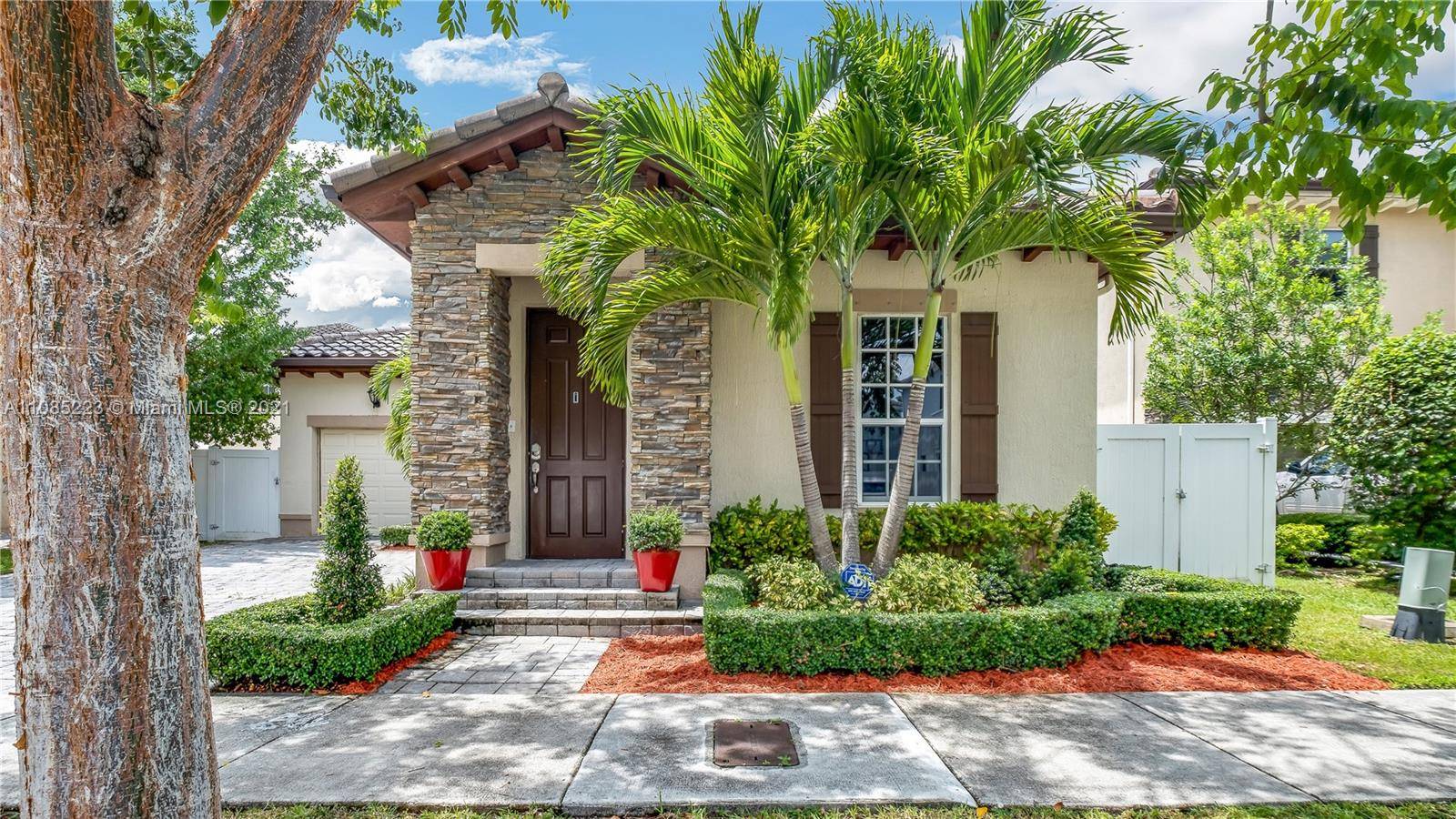 9218 SW 170th Path, Miami, FL 33196