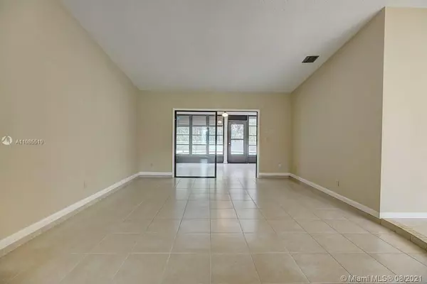 Port St. Lucie, FL 34983,357 SE Greenway TER #357