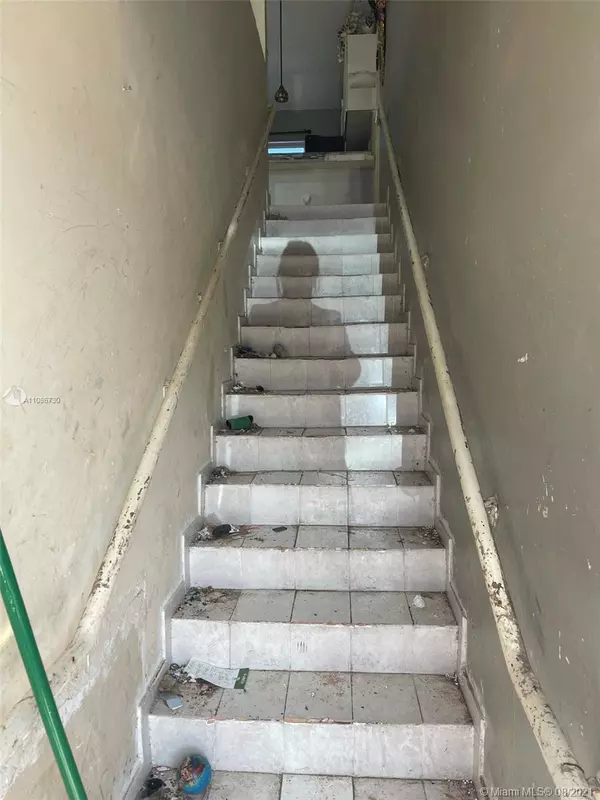 Miami, FL 33193,7971 SW 152nd Ave #1506