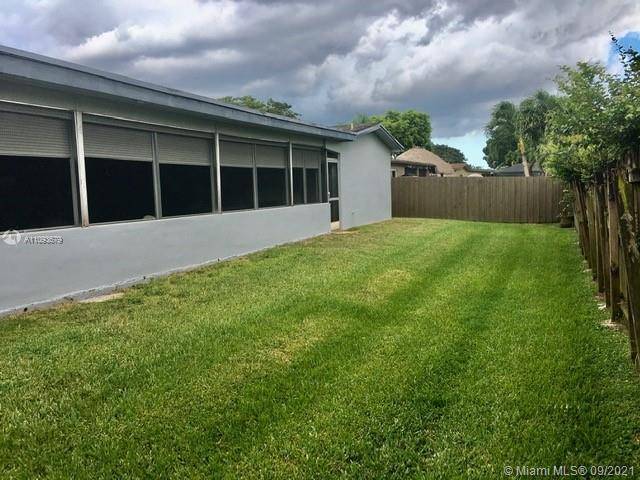Pembroke Pines, FL 33026,11510 NW 18th St