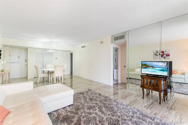 5001 Collins Ave #3E,  Miami Beach,  FL 33140