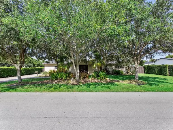 Palmetto Bay, FL 33158,14401 SW 85th Ave