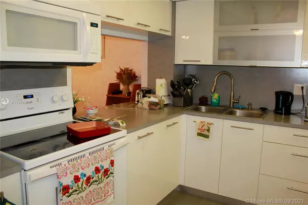 Boca Raton, FL 33428,9818 Marina Blvd #1220