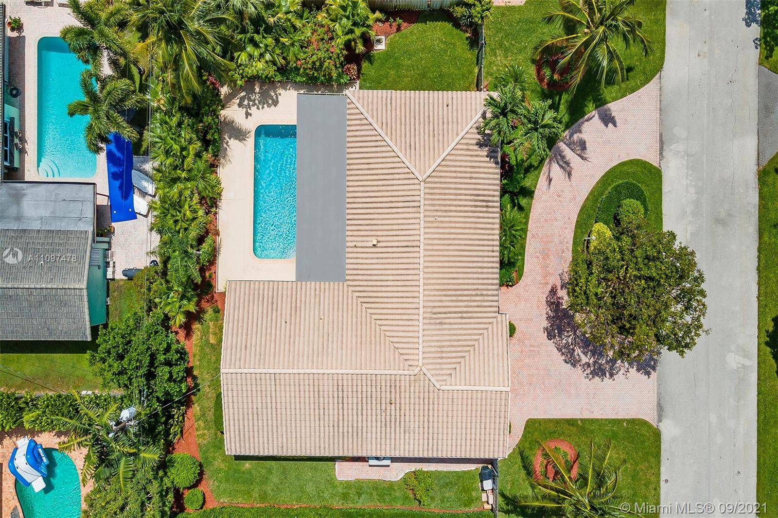 Lighthouse Point, FL 33064,4210 NE 25th Ave